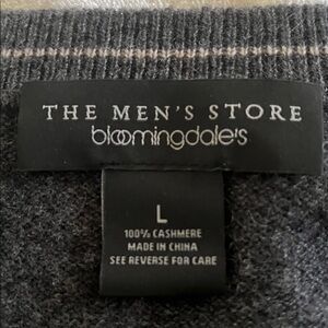 Bloomingdale's 100% Cashmere Crewneck Sweater